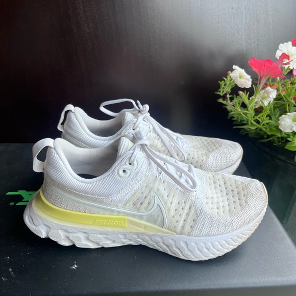 Nike Womens React Infinity Run FK 2 White Running Shoes Sneakers Size 7.5 - Picture 1 of 5